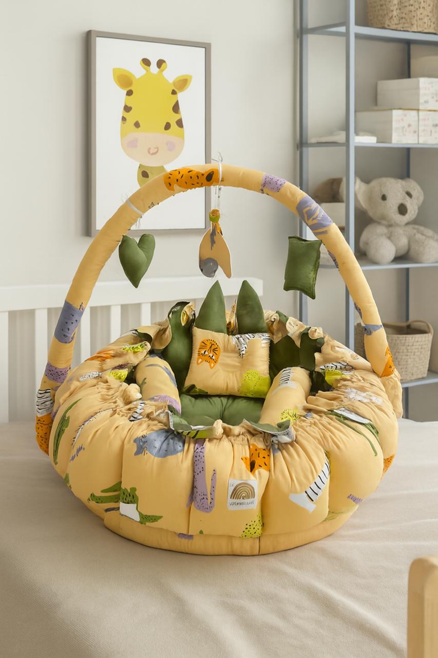 Printed Cotton Baby Round Cot with Pillows-Cat Carnival