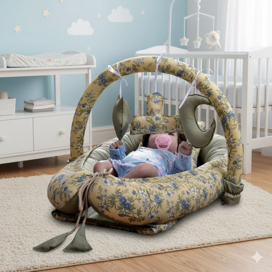 Printed Baby Nest with Hanging Rod- Green Flowers