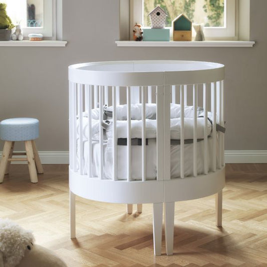Wooden Baby Round Cot-White
