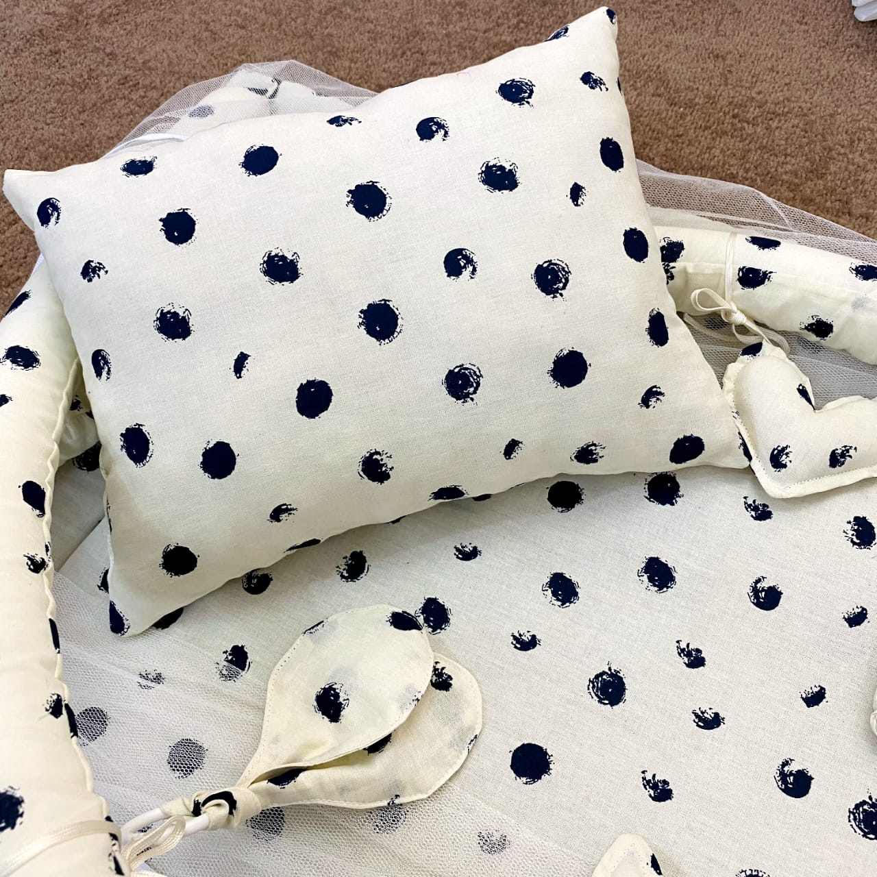 Baby Snuggle Mosquito Net with Pillow & Toy Hangings- White Dotted