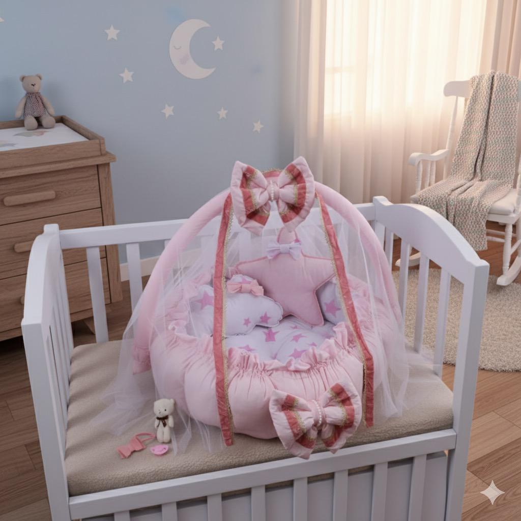 Luxury Baby Round Cot with Pillows & Net- Pink Star